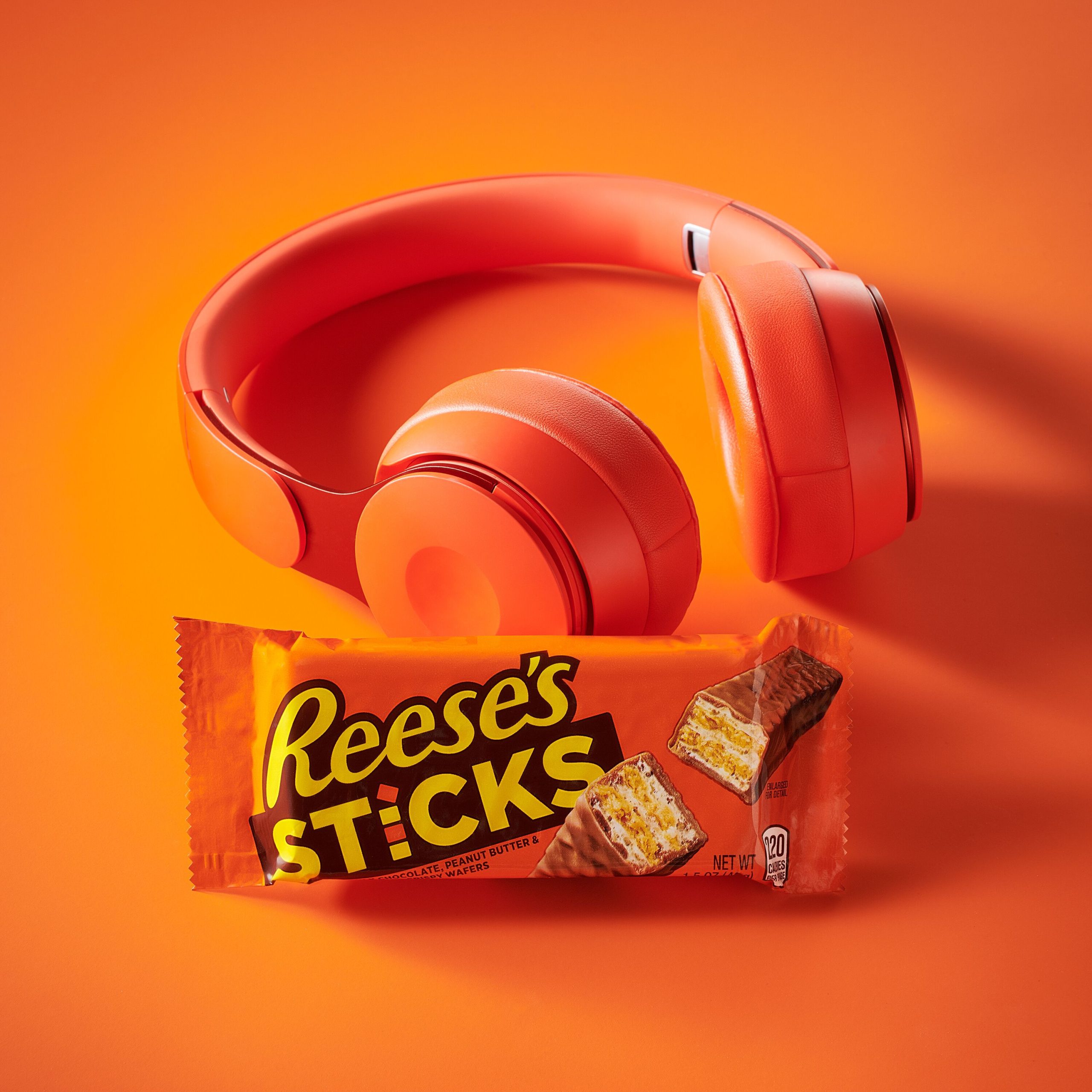 REESE’S STICKS Milk Chocolate Peanut Butter Candy Bars, 1.5 oz (20 Count) - THE HERSHEY COMPANY